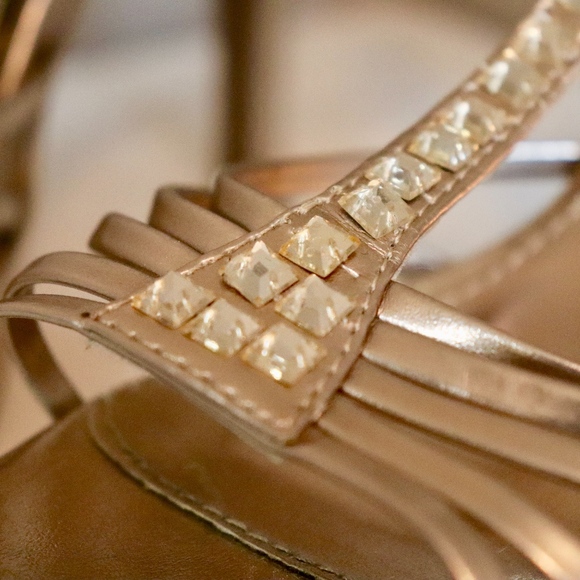 Heels - Picture 4 of 5